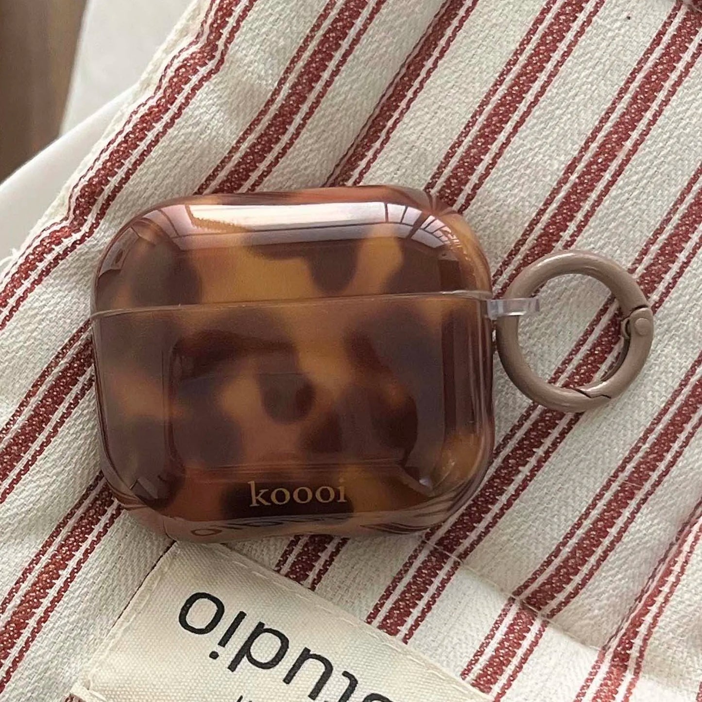 π§‘ Amber AirPod Case β Luxe Protection for Your AirPods! π§‘