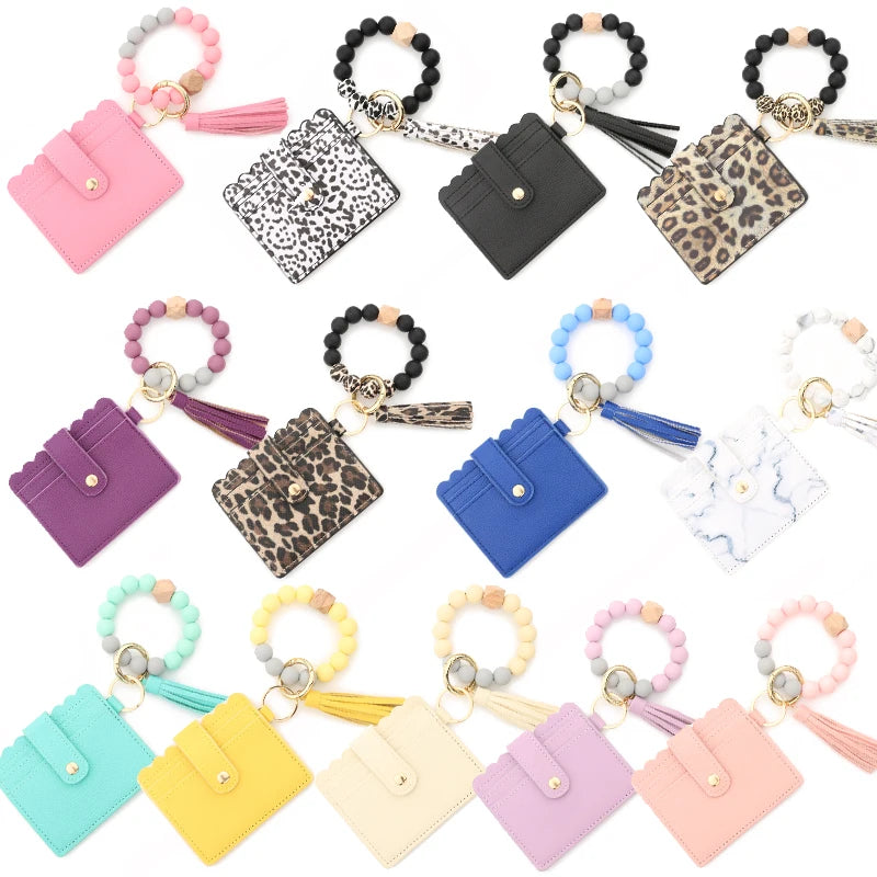 Silicone Bracelet Keychain – Stylish, Scented & Super Convenient!