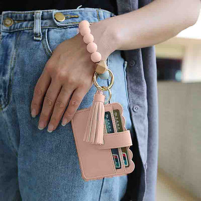 Silicone Bracelet Keychain – Stylish & Super Convenient! 🛍️